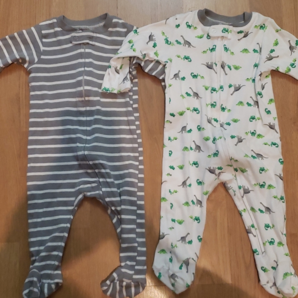 Set of 2 zip up feeties